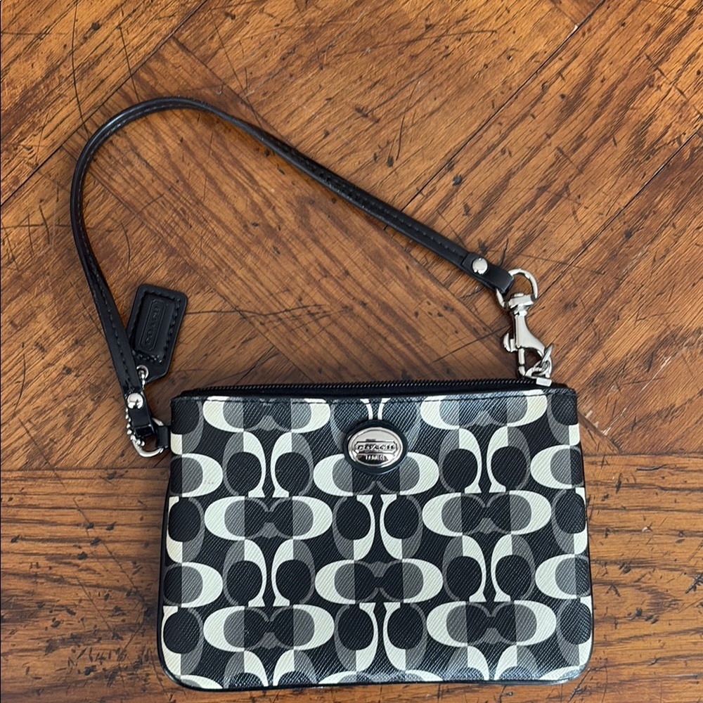 Coach Black and Cream Patterned Wristlet